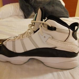 Jordan's shoes 9.5